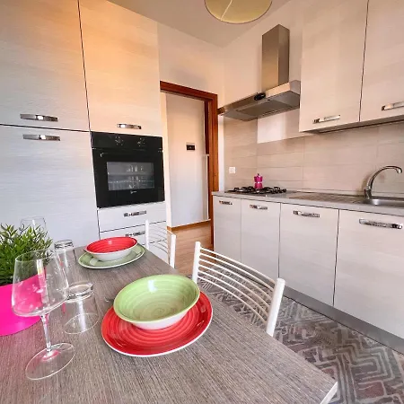 Lovely A Due Passi Dal Mare Апартаменты *